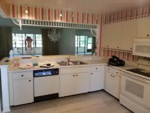 Sink wall with raised bar before remodel