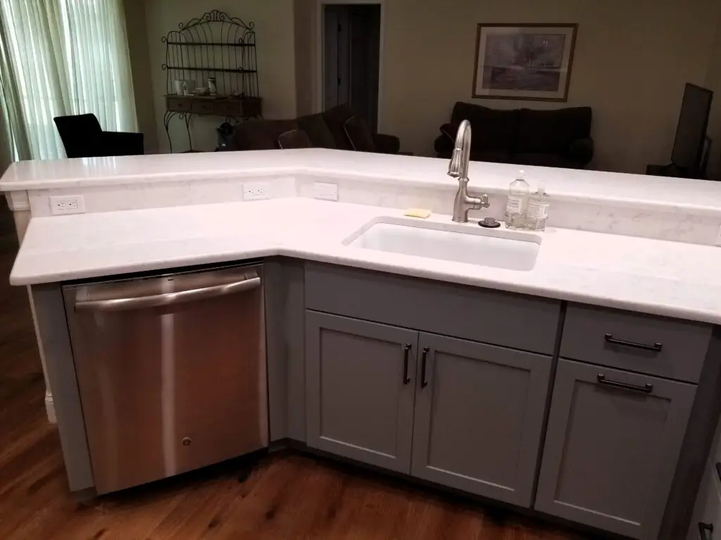 Close up of Cambria Torquay countertops and white undermount sink