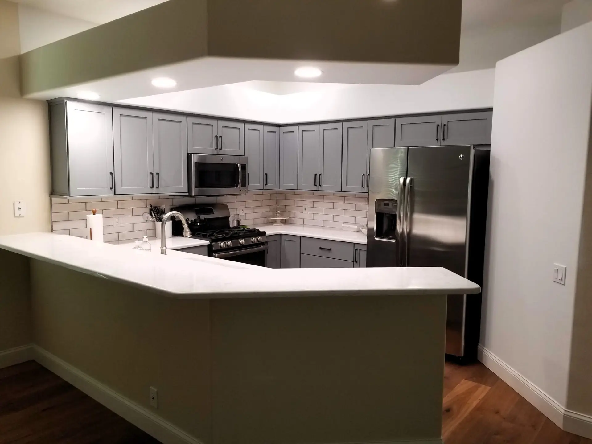 Greenfield Plantation kitchen remodel with StarMark cabinetry and Cambria countertops