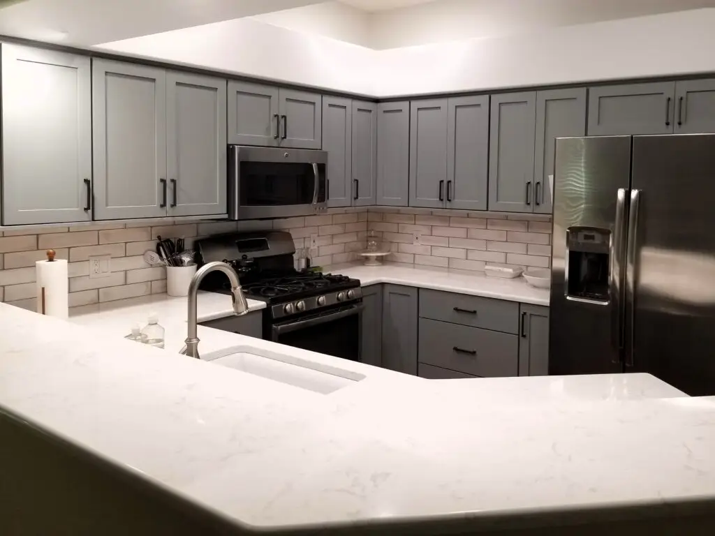 Wide view of modern kitchen remodel in Greenfield Plantation Lakewood Ranch