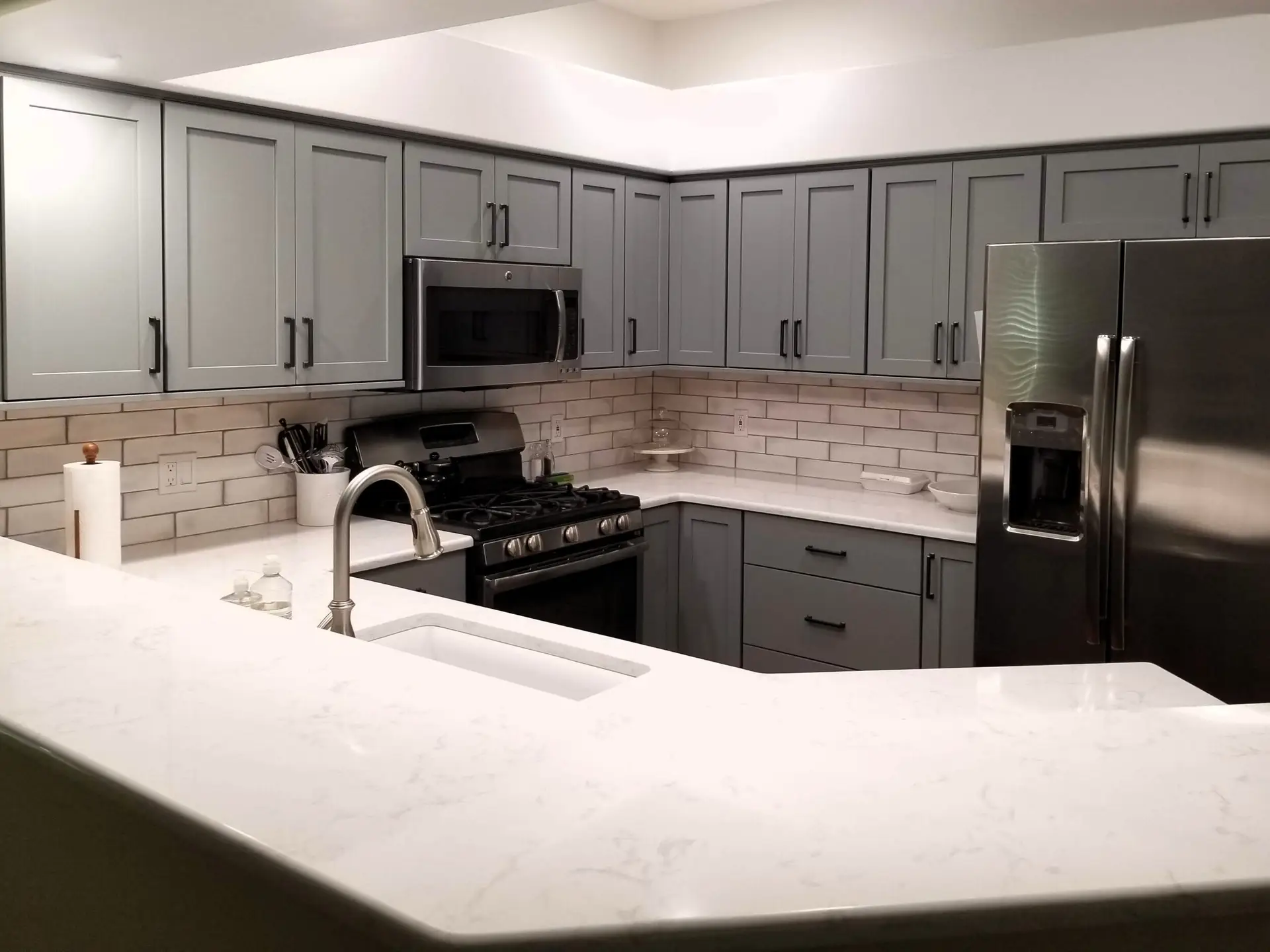 Wide view of modern kitchen remodel in Greenfield Plantation Lakewood Ranch